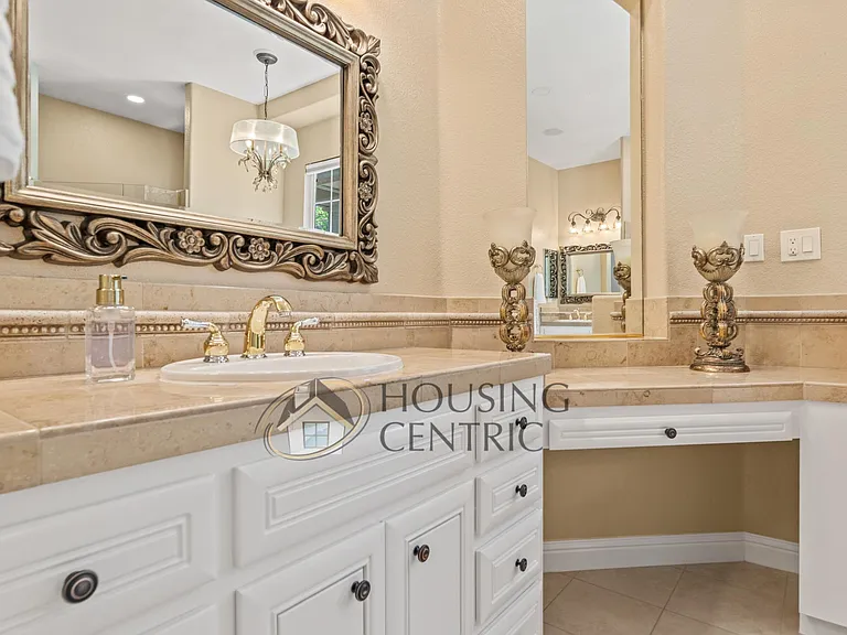 4005 Royal Troon Dr — Photo 36