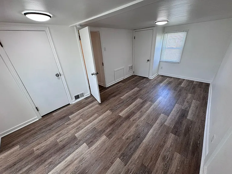 1827 California Ave — Photo 22