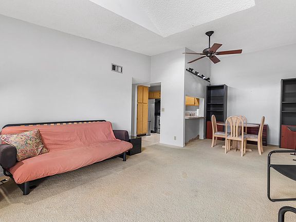 5th image of 806 Sky Pine Way #A3