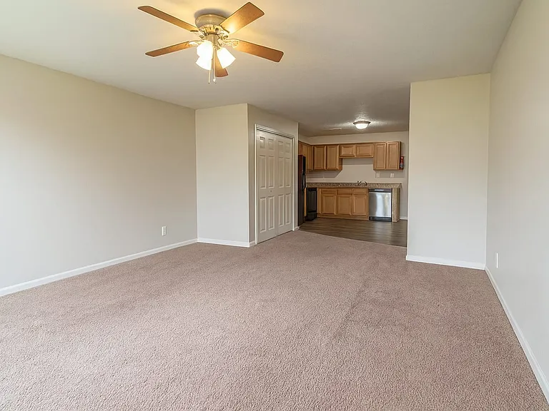 117 Maureen Dr #A — Photo 2