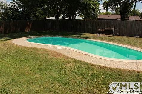 3rd image of 6022 Deer Horn Dr
