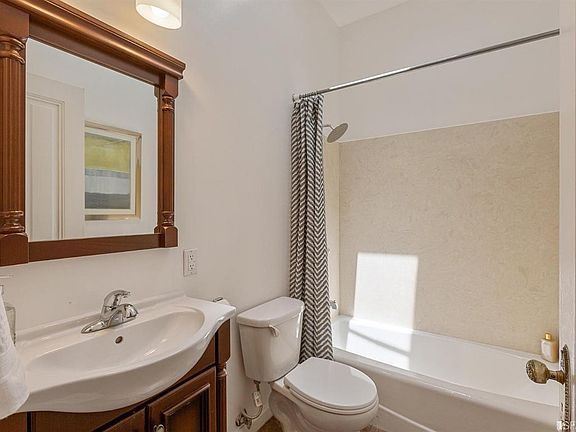5th image of 1642 Palou Ave #A