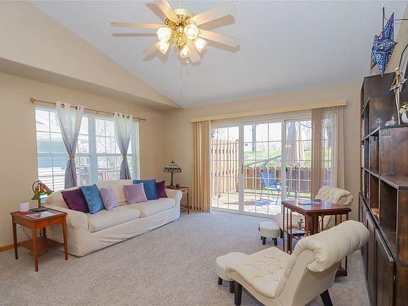5th image of 3900 Deer Valley Dr APT A