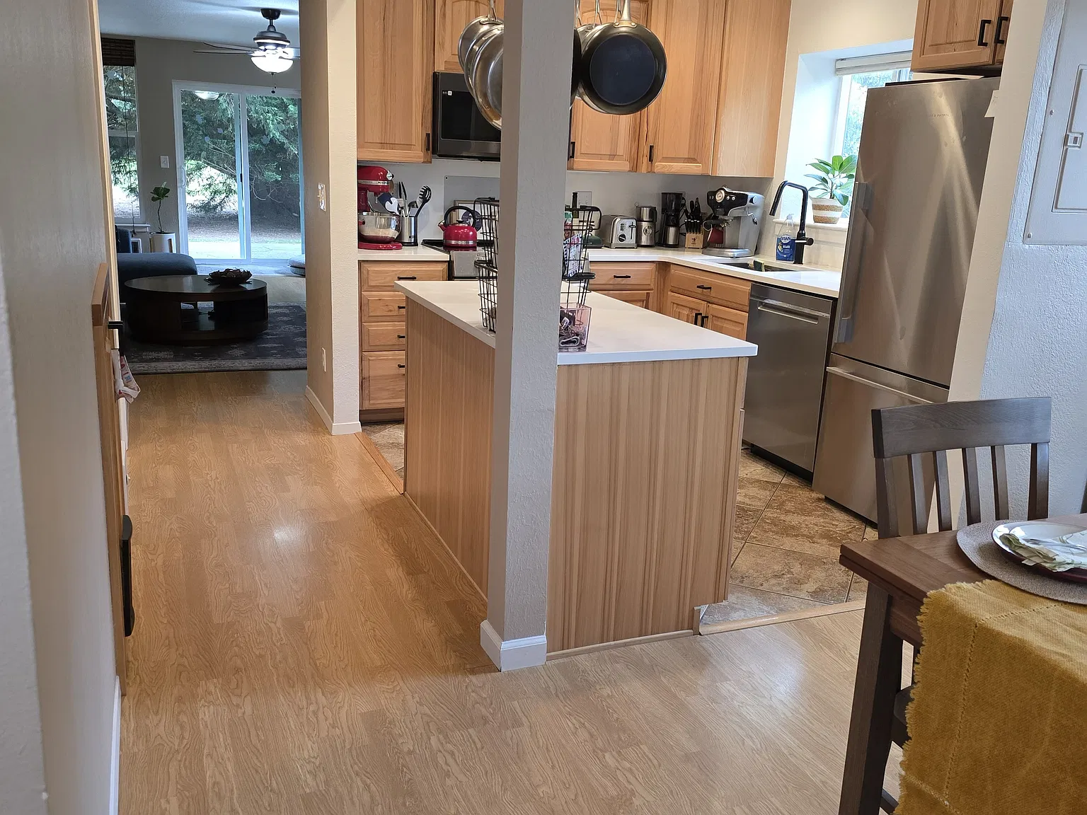 2 bed, 1.5 bath, 1265 sqft, $2,850 — Photo 2