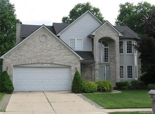 1564 Millbrook Rd, Canton, MI 48188