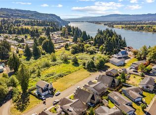 140 Glengate Loop, Cathlamet, WA 98612