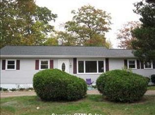 11 Oakdale Ave, Nashua, NH 03062
