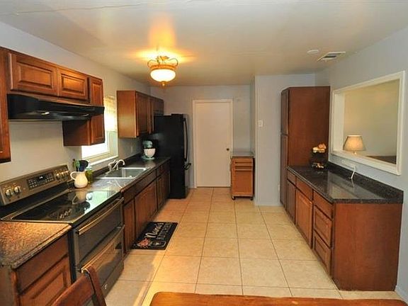 5th image of 119 Anthony Dr