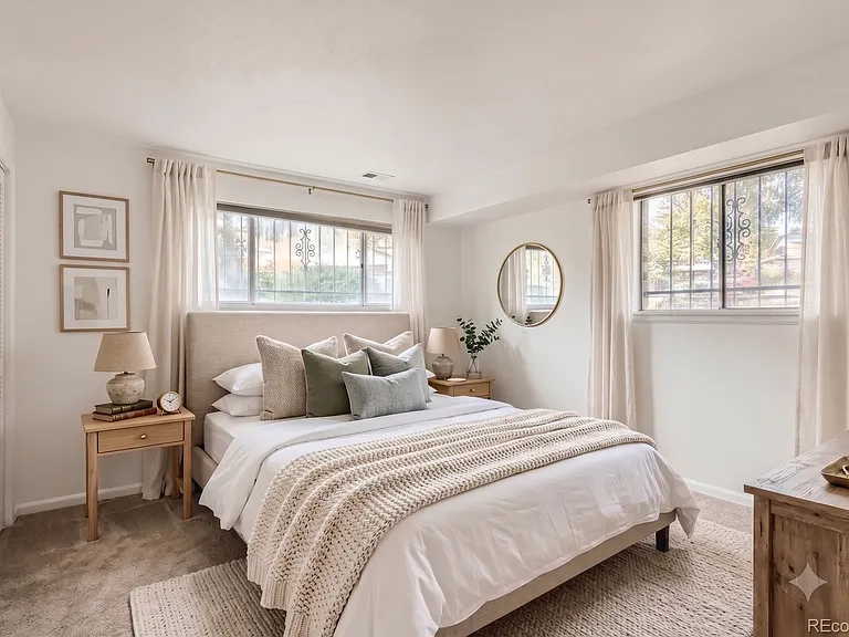 1004 S Arbutus St #1004 — Photo 8