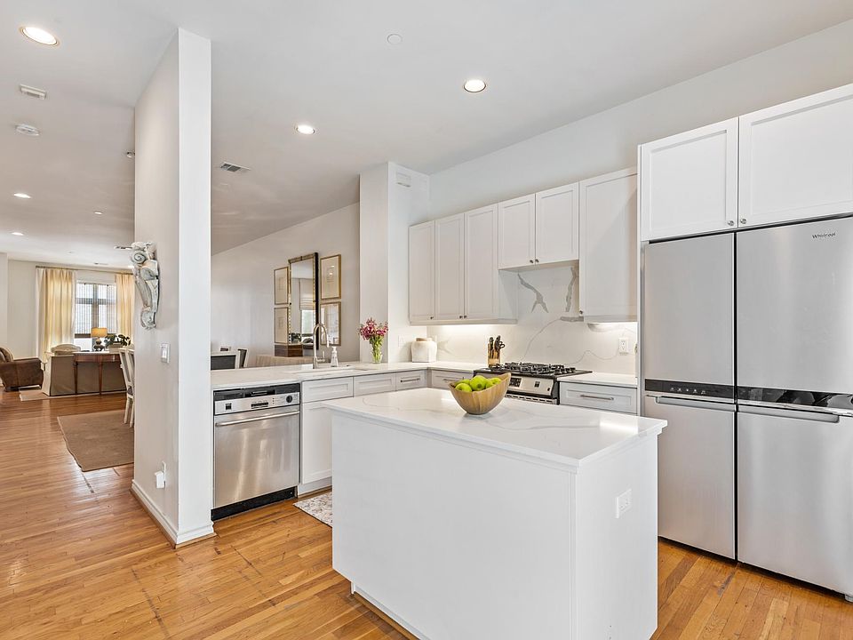 1st image of 4310 Buena Vista St APT 24