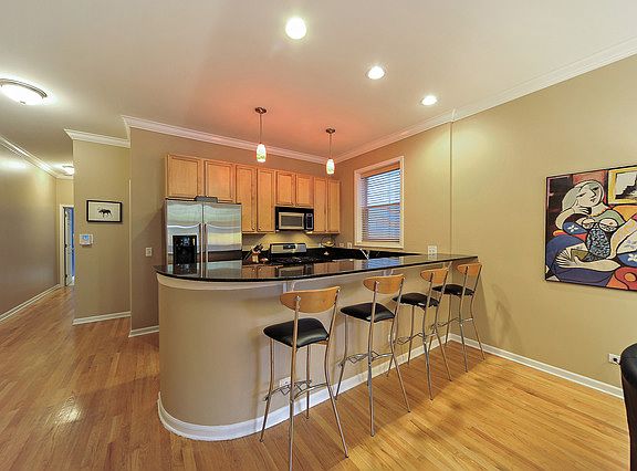 5th image of 1525 W Montana St #1