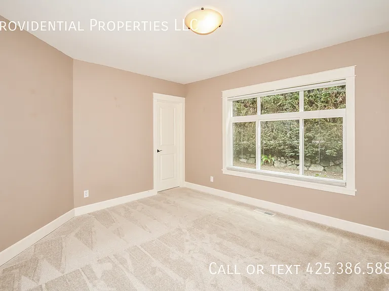 700 5th Ave S — Photo 19