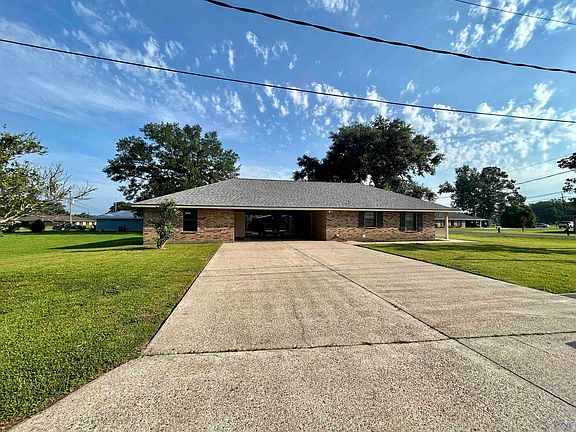 3rd image of 108 Dollie St