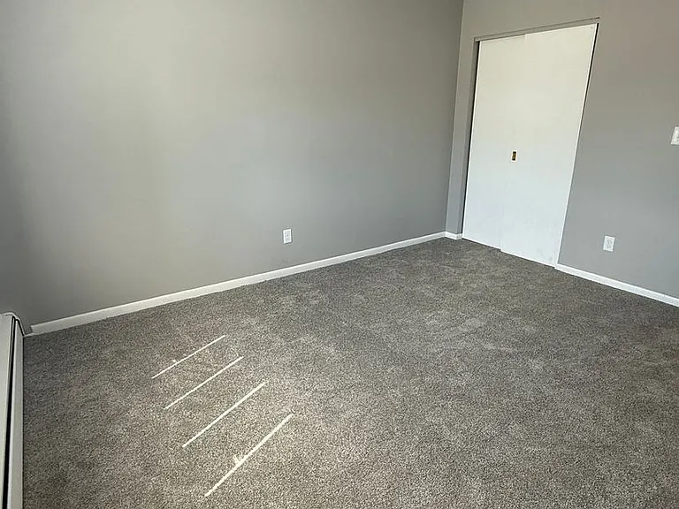 725 16th Ave — Photo 8