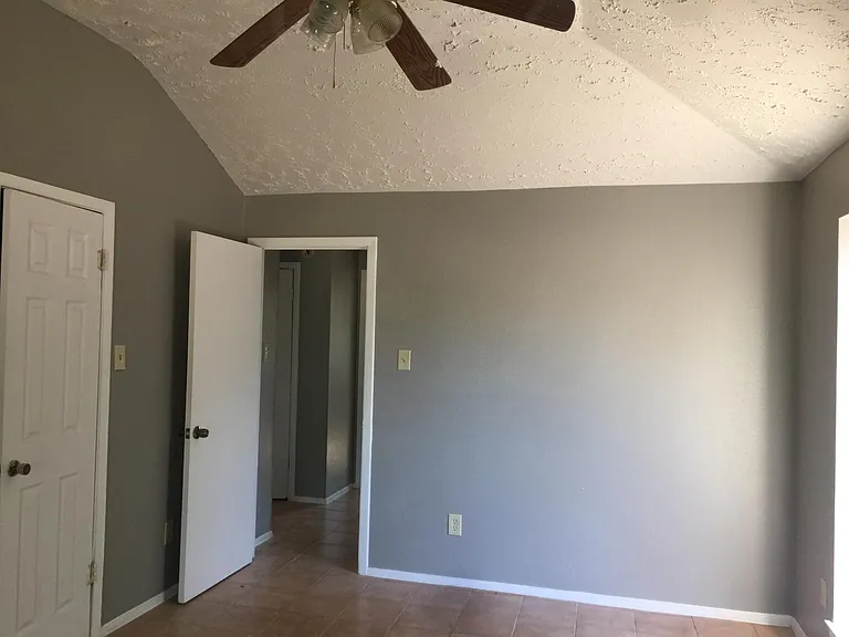 16339 Meadowbrook Farm Rd — Photo 12