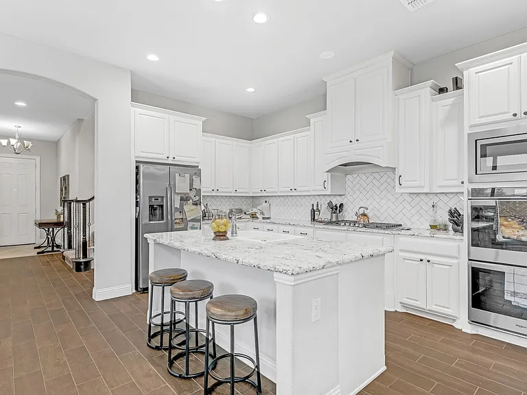 Kitchen 3_08122022