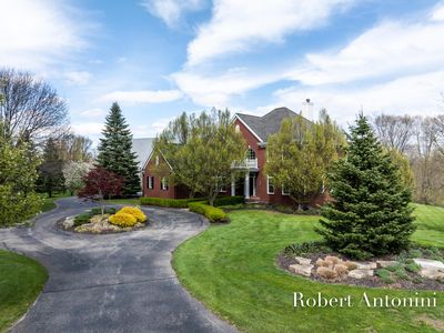 1080 Whitewood Farms Ct NE, Grand Rapids, MI, 49525