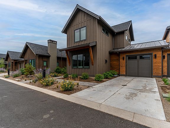 2nd image of 61306 McRoberts Ln #22