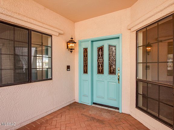 5th image of 600 N Abrego Dr