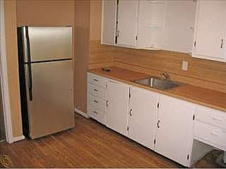 2nd image of 23201 Roanoke Ave