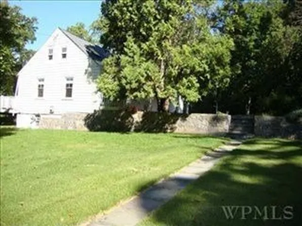 87 Campfire Rd, Chappaqua, NY 10514