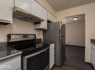 1629 7th Ave #8, Grafton, WI 53024