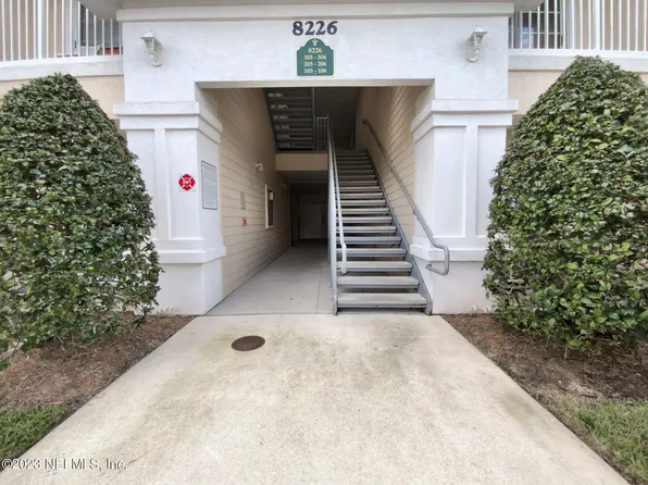 8226 GREEN PARROT Road #204, Jacksonville, FL 32256