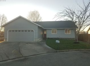 193 Carrin Layne Ct, Roseburg, OR 97471