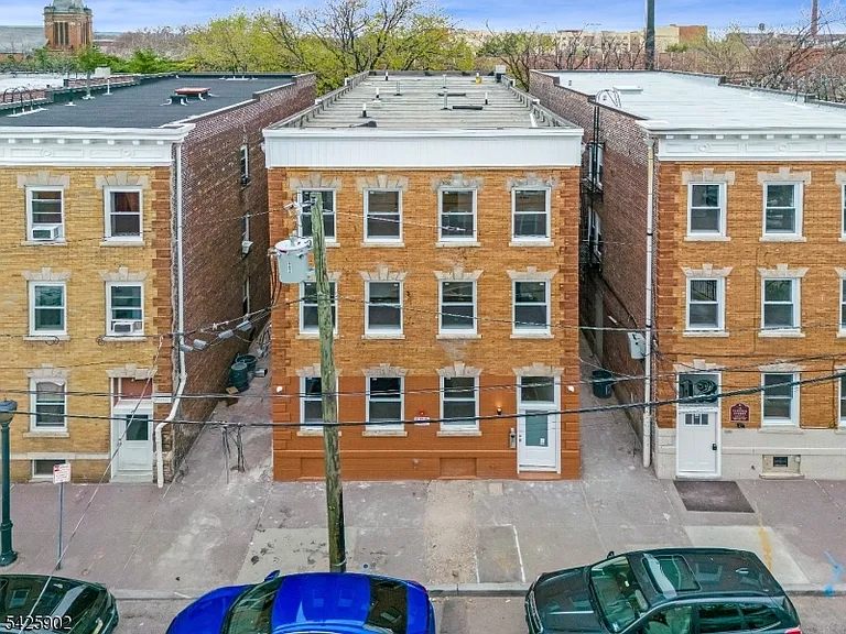 10 School St #2 — Photo 12