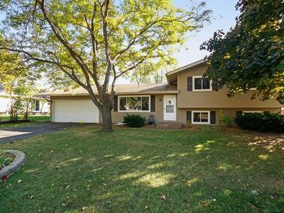 5109 77th Ave N, Brooklyn Park, MN, 55443