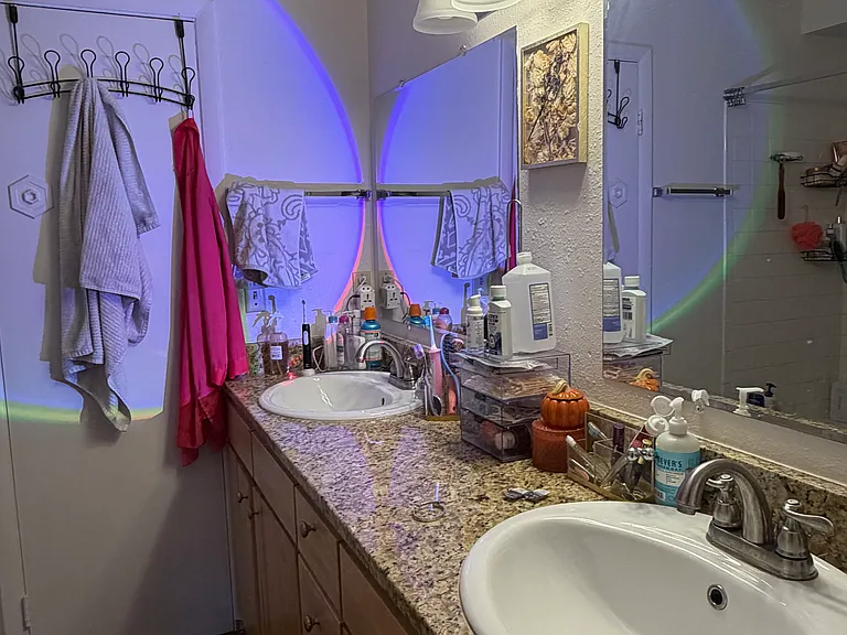 Main jack and jill bath