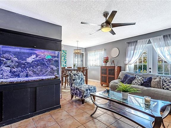 5th image of 1427 Benwick Way