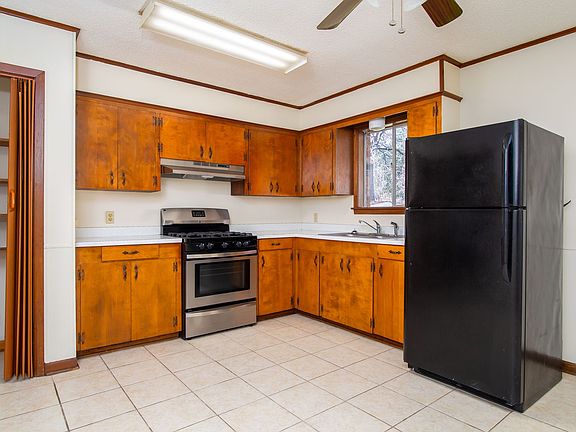 5th image of 6000 Larkspur Dr