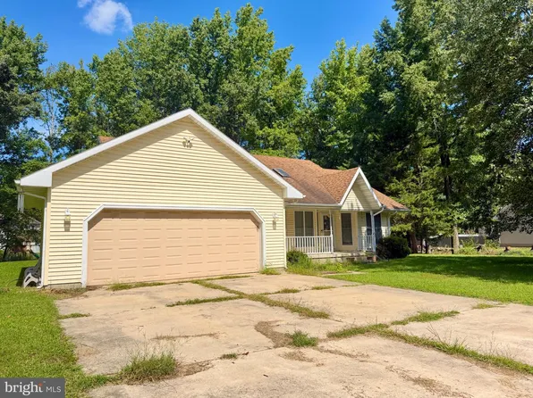 31 W Saratoga Rd, Milford, DE 19963