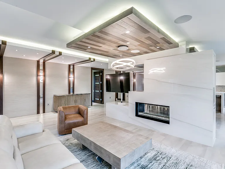 4005 Gaston Ave #Penthouse 2 — Photo 3