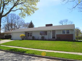 2615 S 88th St, West Allis, WI 53227