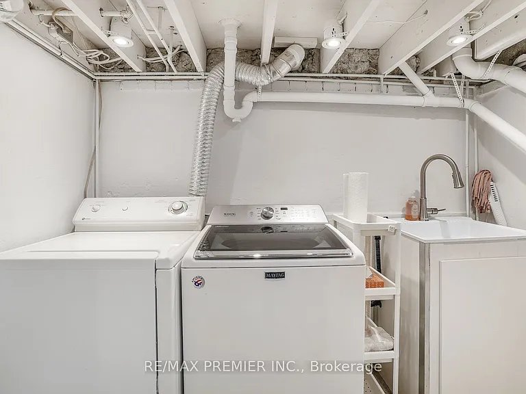 71 Clark Ave — Photo 23