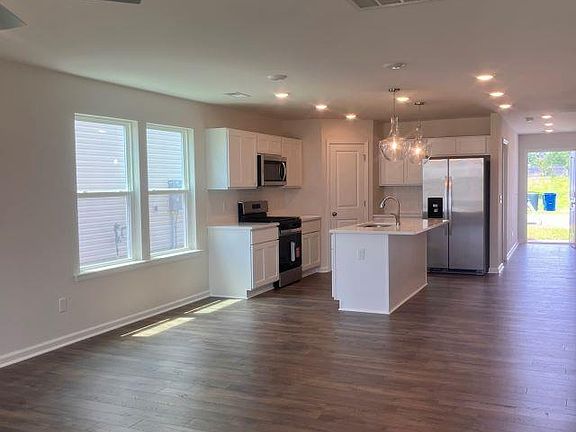 7th image of this home