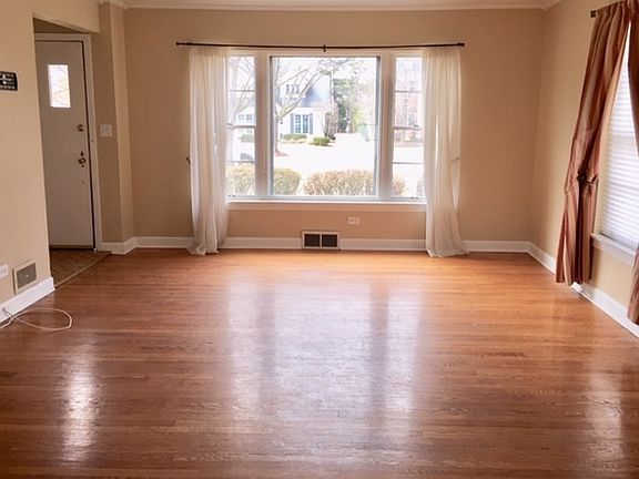 2nd image of 4905 Woodland Ave