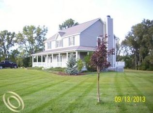 918 Gray Fox Ct, Howell, MI 48843