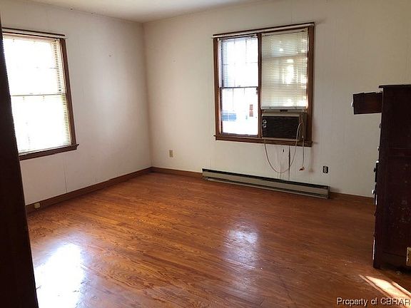 4th image of 55 Cherry Dr