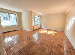 196-52 67th Ave #A, Fresh Meadows, NY 11365