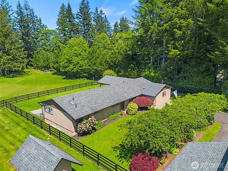 3rd image of 3018 Sapp Road SW
