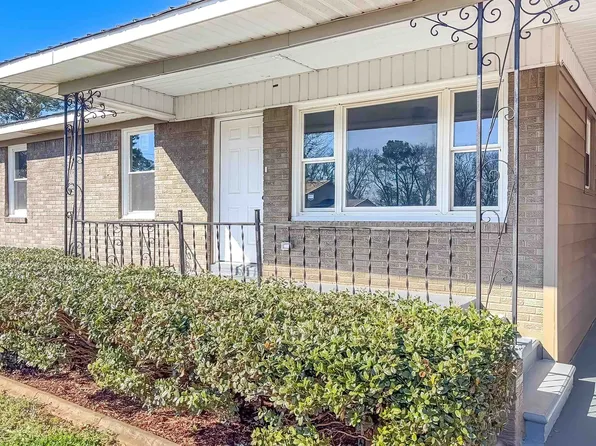 113 Oak Dr, Tuscumbia, AL 35674