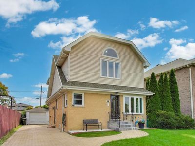 8313 W Ballard Rd, Niles, IL, 60714