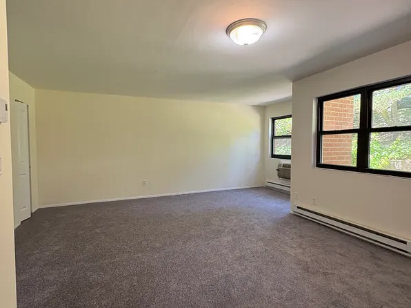 (undisclosed Address), Hartsdale, NY 10530