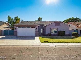 10225 W Denton Ln, Glendale, AZ 85307