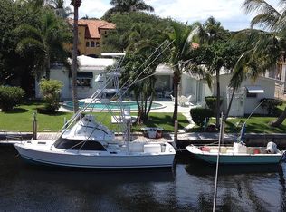 610 Phillips Dr, Boca Raton, FL 33432