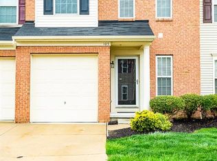 105 Yellowstone Ct, Berea, OH 44017