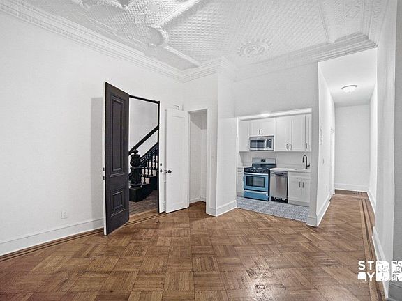 2nd image of 70 Halsey St #2
